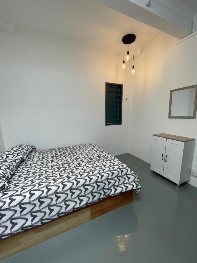 Guest House "Feel At Home" Near A Famosa Fortress & Stadhuys Malacca Exterior photo